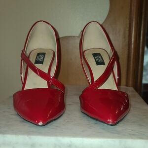 Jones New York Red Patent Pointed-Toe Crisscross Heels